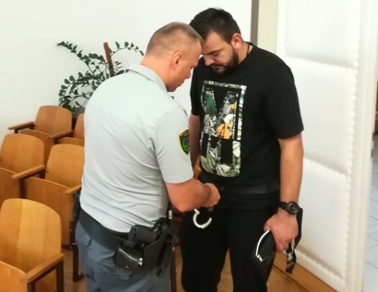 na_sodisce.jpg