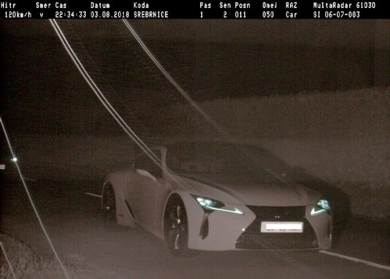lexus.jpg
