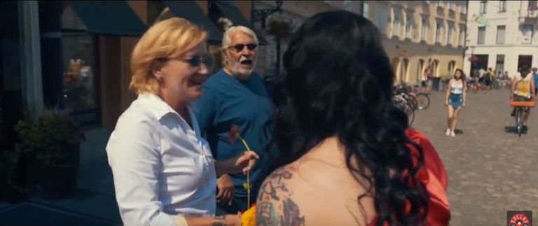 smejem se maja založnik.jpg
