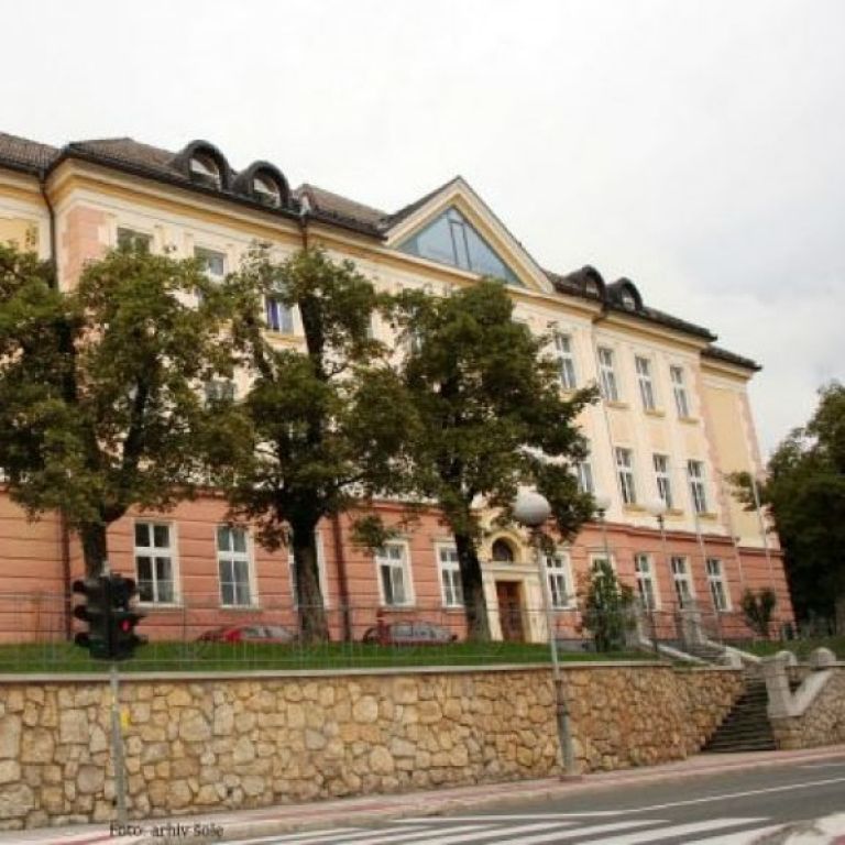gimnazija_novo_mesto.jpg