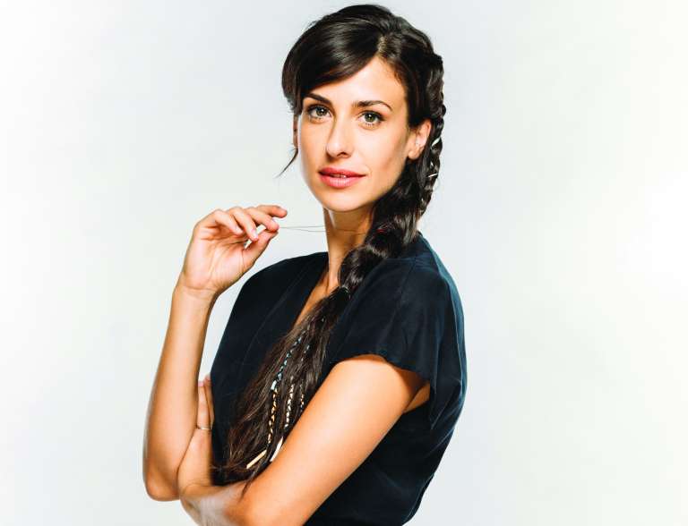 Lara Komar