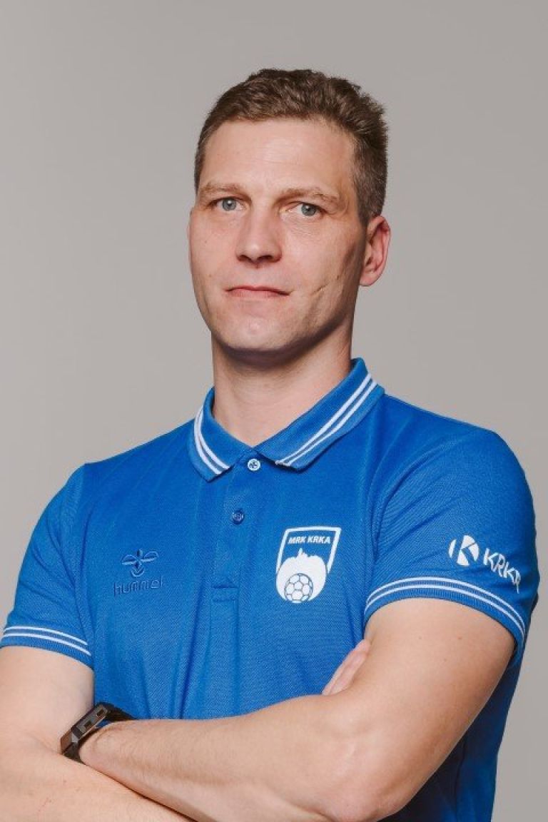 _zzzzzztrener_mladinske_ekipe_samo_jug.jpg