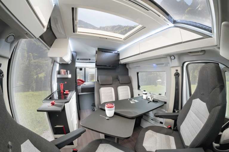 twin_supreme_600_spb_interior.jpg