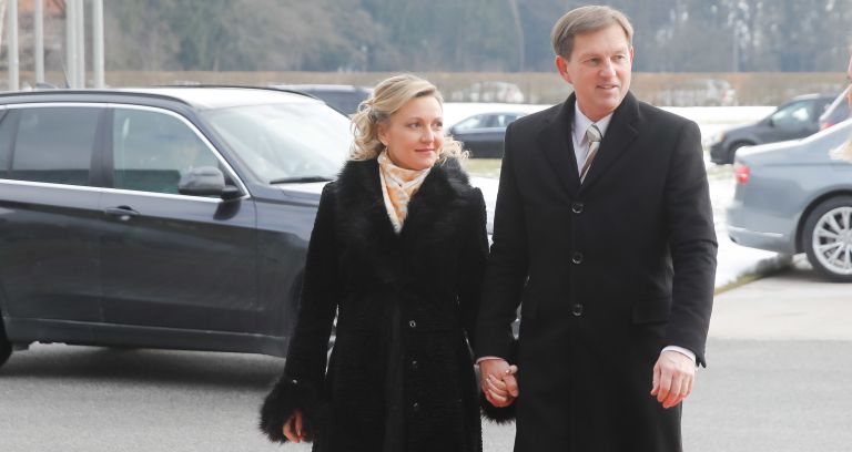 Miro Cerar in Mojca Stropnik 31.1.2019.jpg