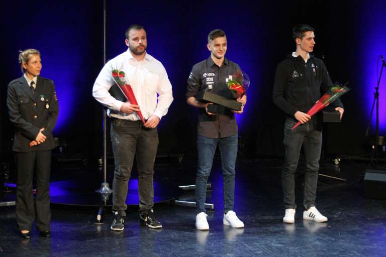sportnik_leta_44.jpg
