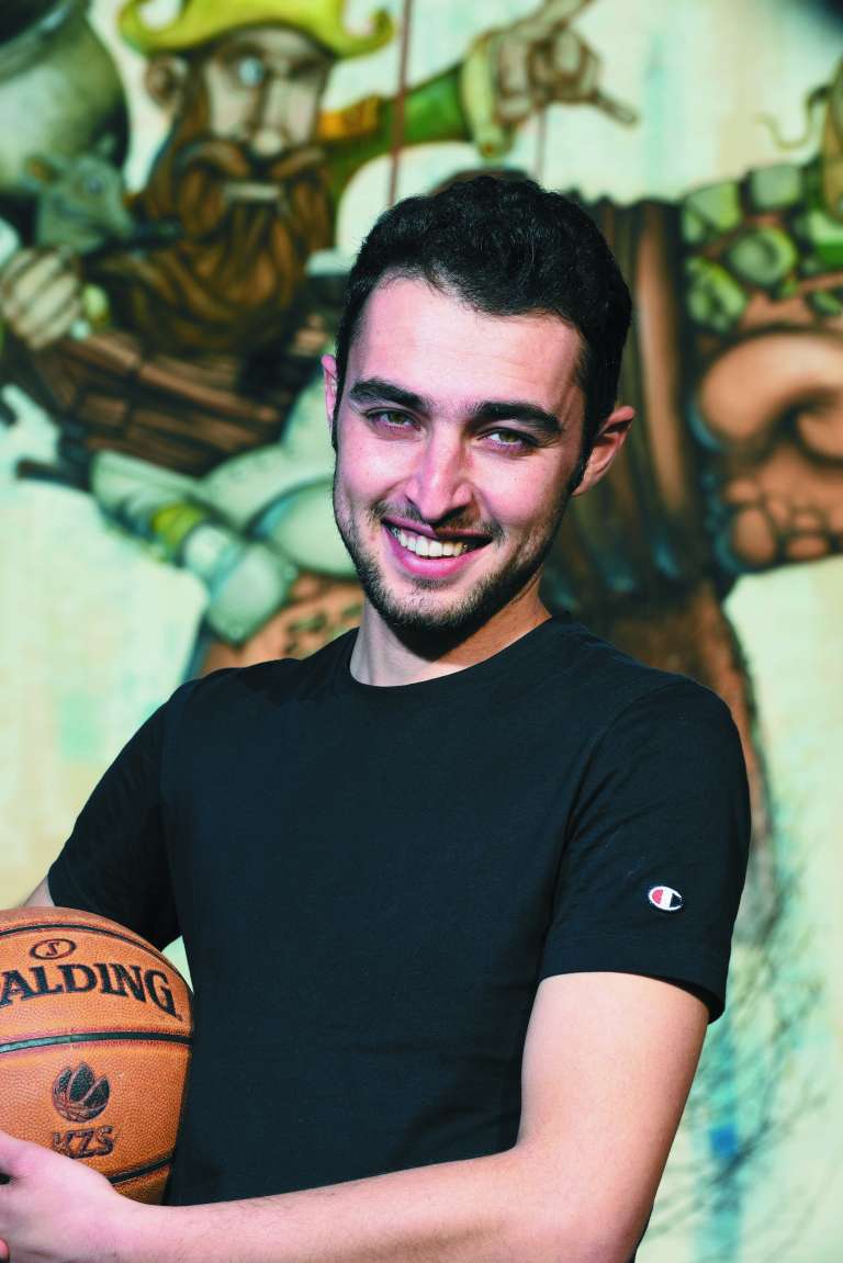 amir1.jpg