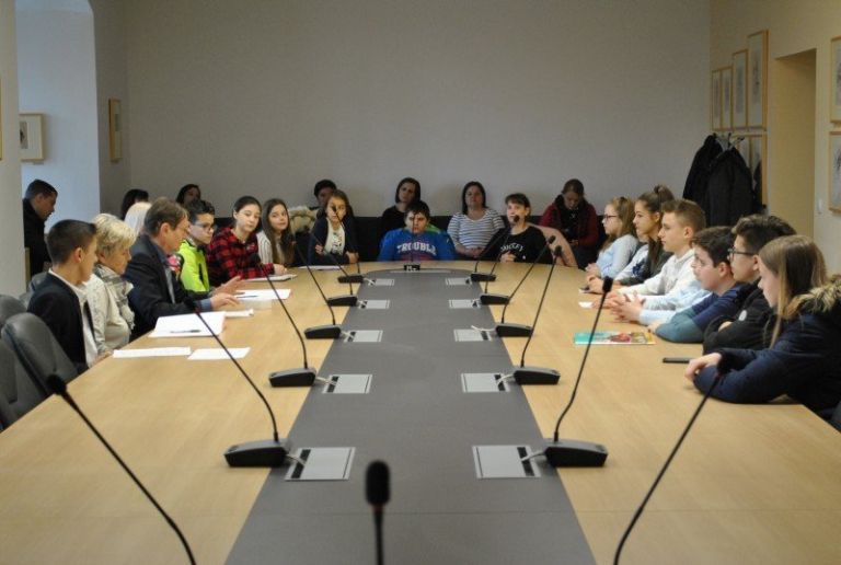 otroski_parlament___03.jpg
