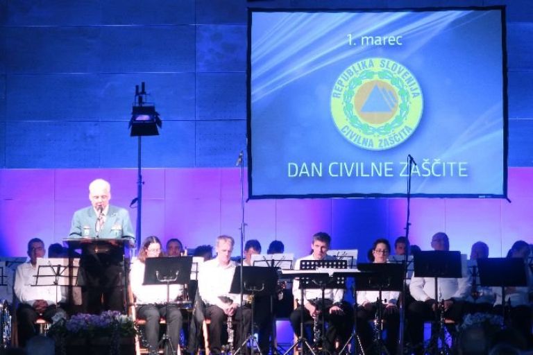 cz013.jpg