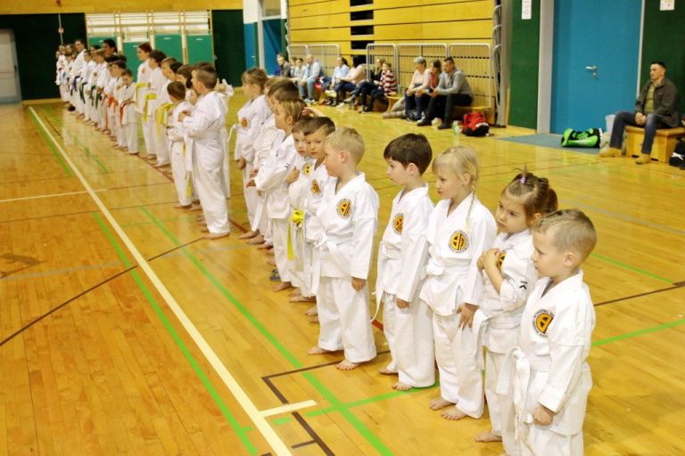 _zzzzzzzkarate__01_.jpg