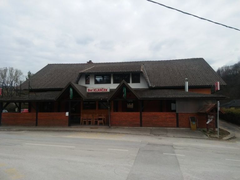lokal.jpg