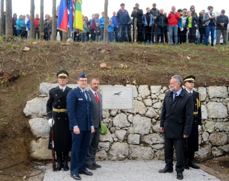 _zzzzzzzbombnik_001__14_.jpg