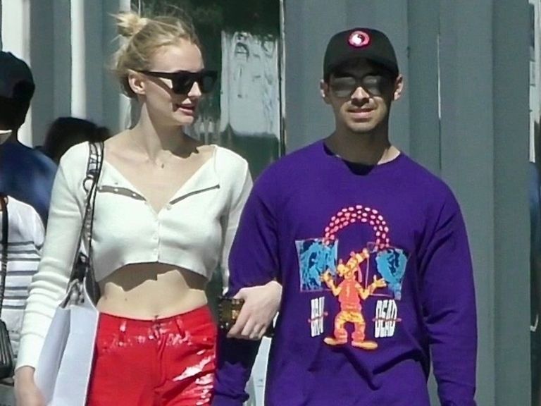 sophie turner 2.jpg