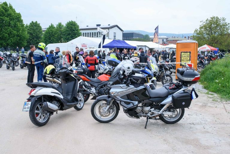 _zzzzzzmoto__01_.jpg
