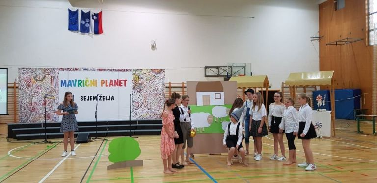 mirna___mavricni_planet__odprtje_prenovljenega_sportnega_igrisca__foto_lapego__10_.jpg
