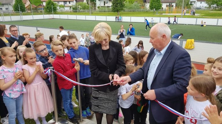 mirna___odprtje_prenovljenega_sportnega_igrisca__foto_lapego__25_.jpg
