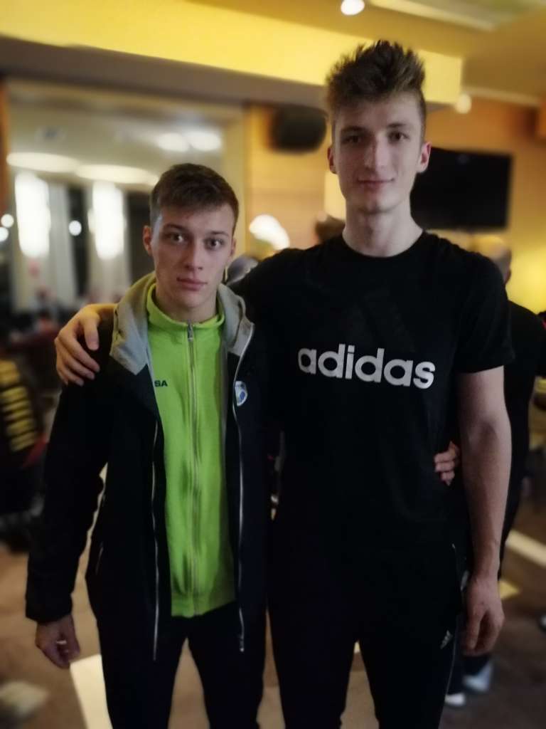 bf504aeb94727cfecead93a2422642fe.jpeg