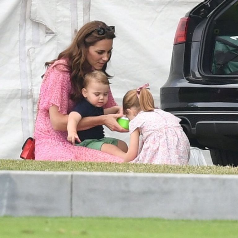 Kate, Meghan, William, Harry (1).jpg