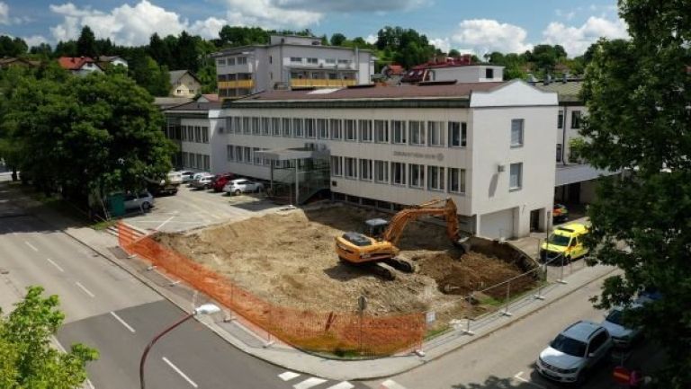garazna_hisa_za_zd_sevnica01.jpg