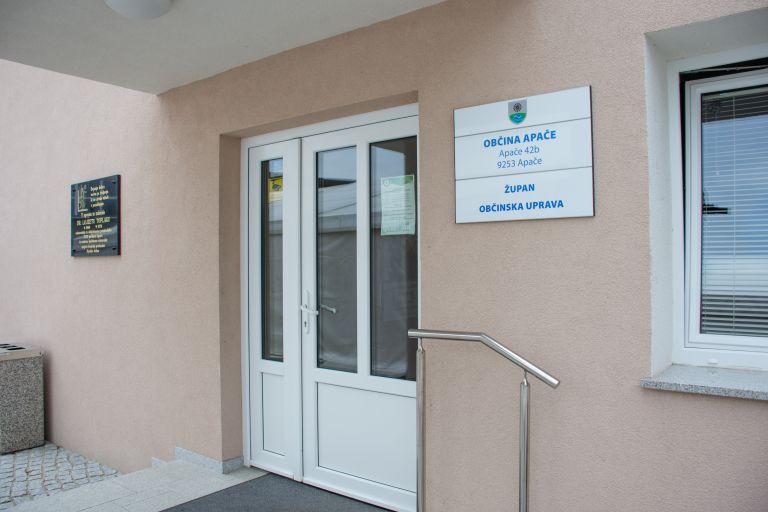 apače