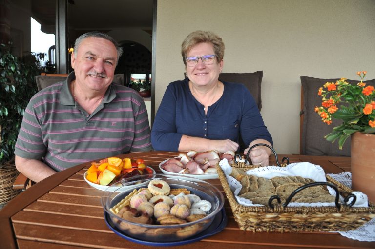 apače, jožica-in-alojz-semler, peka-kruha, pecivo