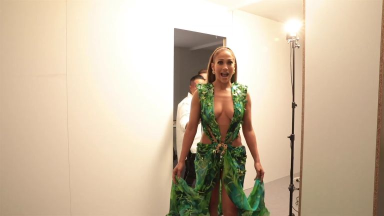jennifer lopez.jpg