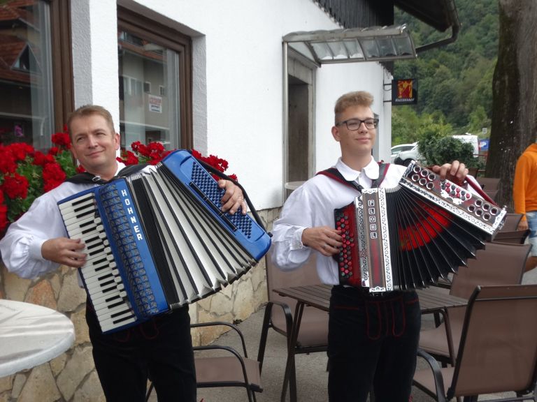 _zbrajda__1_.jpg