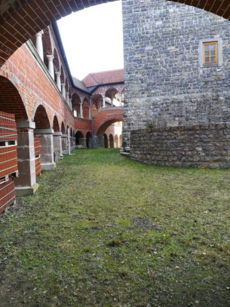 _zzzgrad__3_.jpg