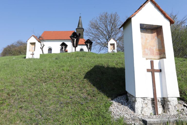 3_pogled_na_lokacijo_snemanja_filma_poleti_2019_foto_alenka_s_lamovsek.jpg