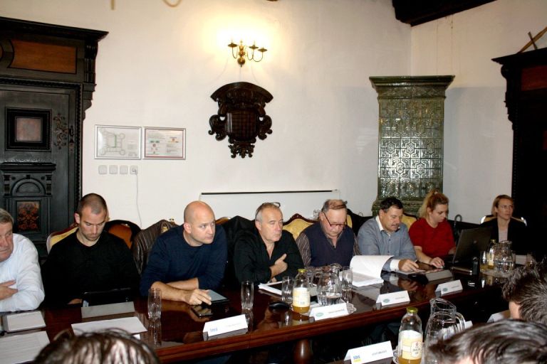 naslo_v.jpg