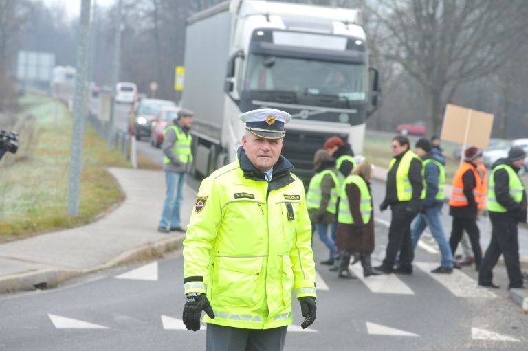 gederovci, civilna-iniciativa, shod, promet, policija