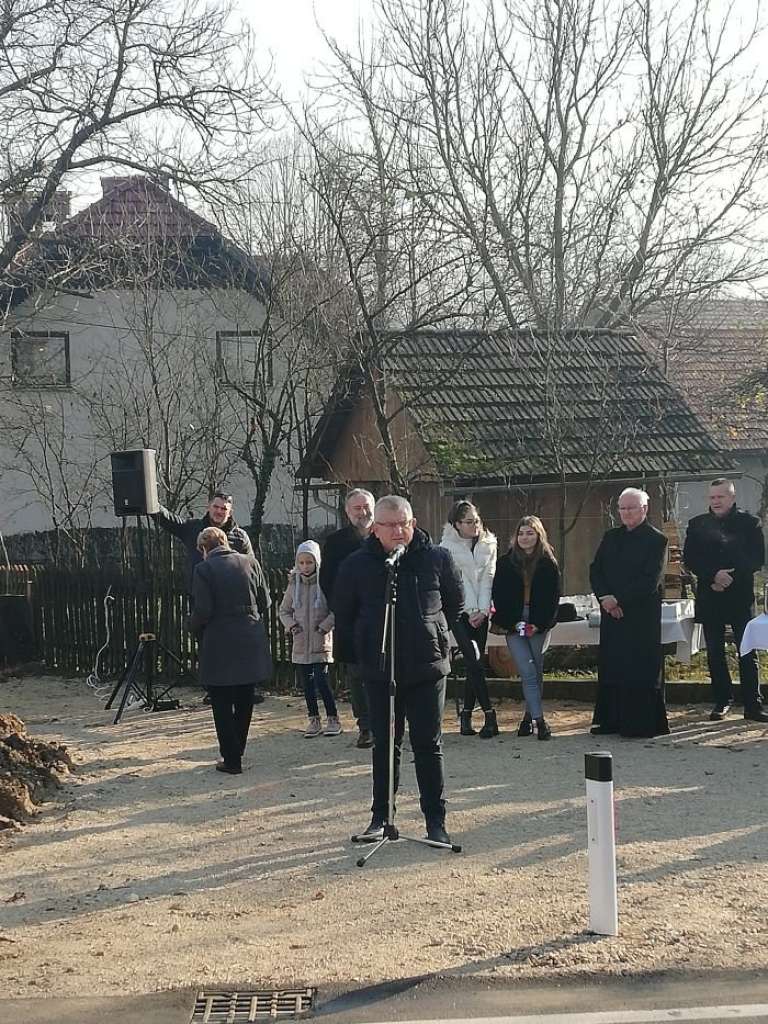 dolenja_004.jpg