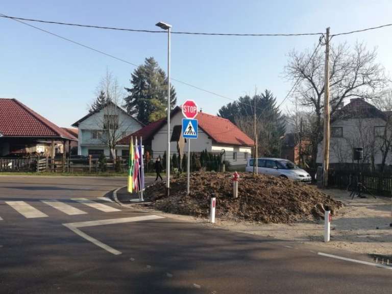 dolenja_001.jpg