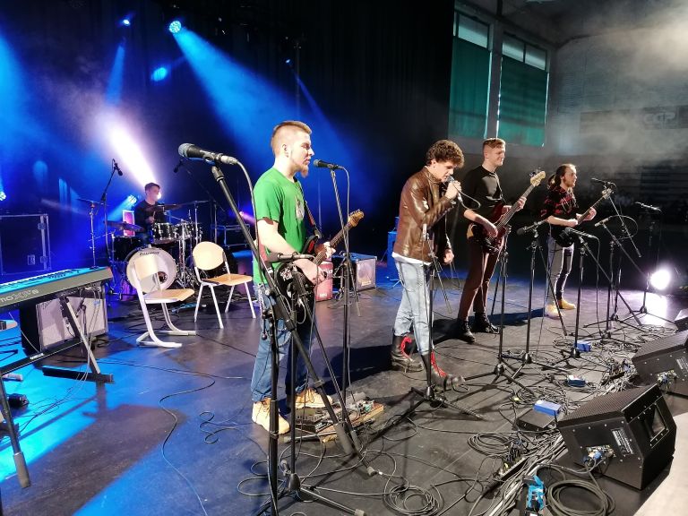 _zzkoncert__4_.jpg