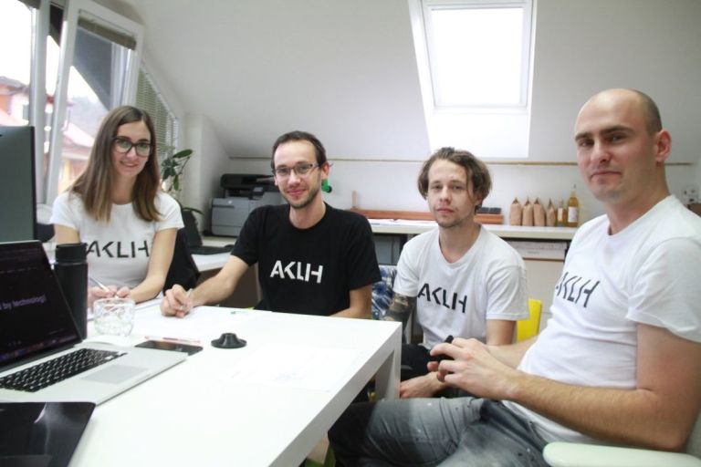 aklih_1.jpg