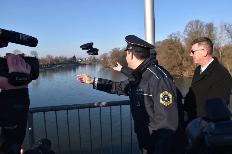 petišovci, policija