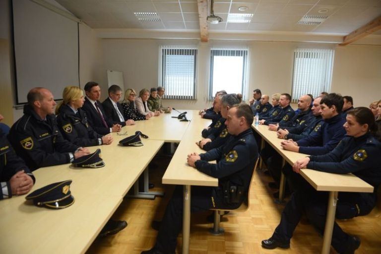 pogovor.jpg