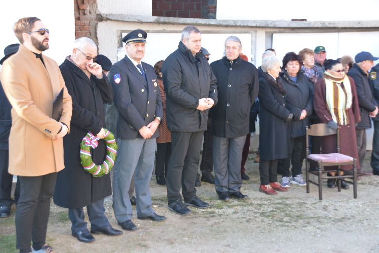 grlava, vojna, proslava
