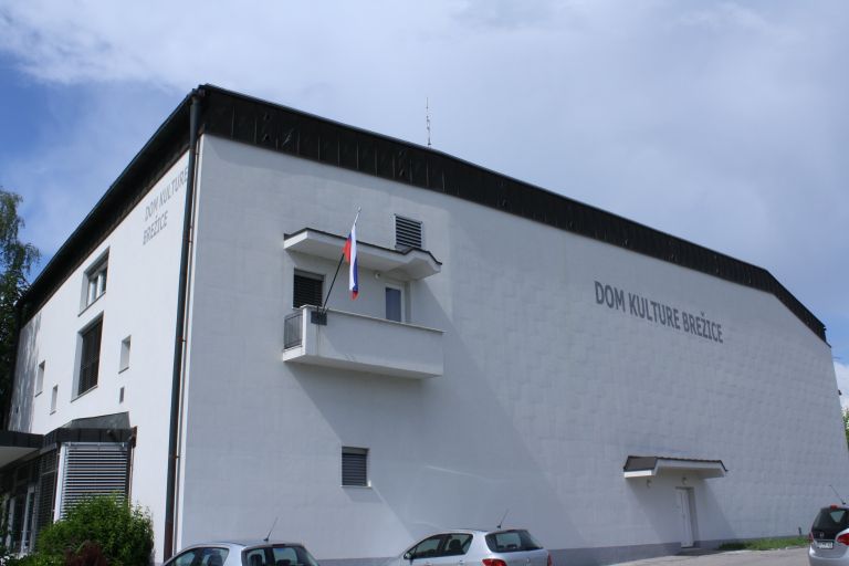 dom_kulture_brezice.jpg
