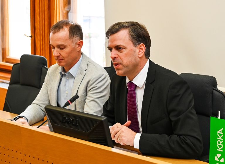 slak_in_zupan.jpg