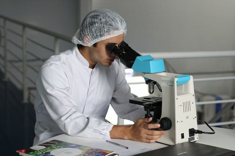 scientist-drugstore-microscope-chemistry.jpg
