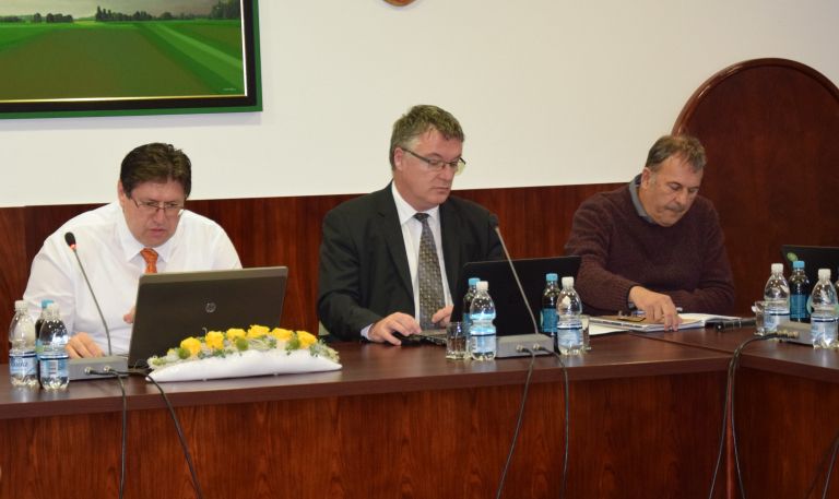 izredna seja, tišina