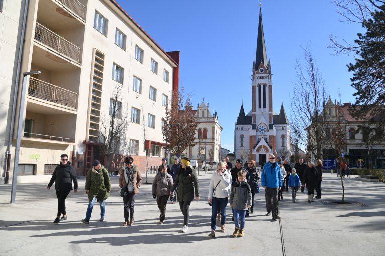 dan-turističnih-vodnikov, murska-sobota, sprehod-po-mestu