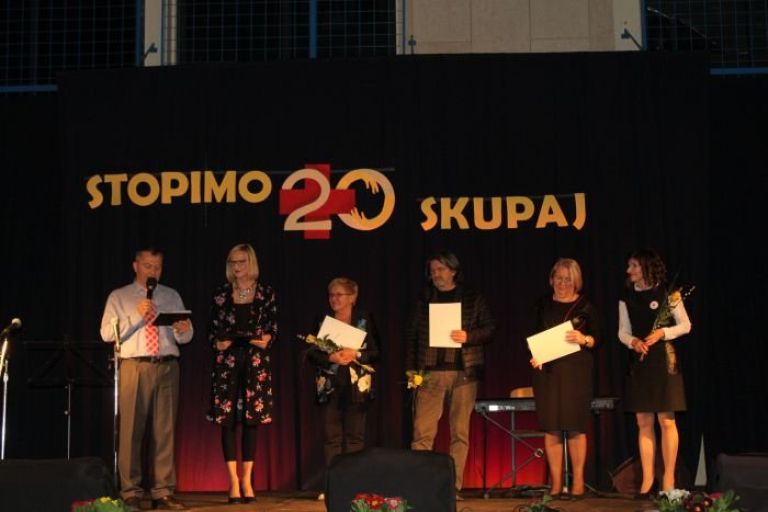 skupaj__001.jpg