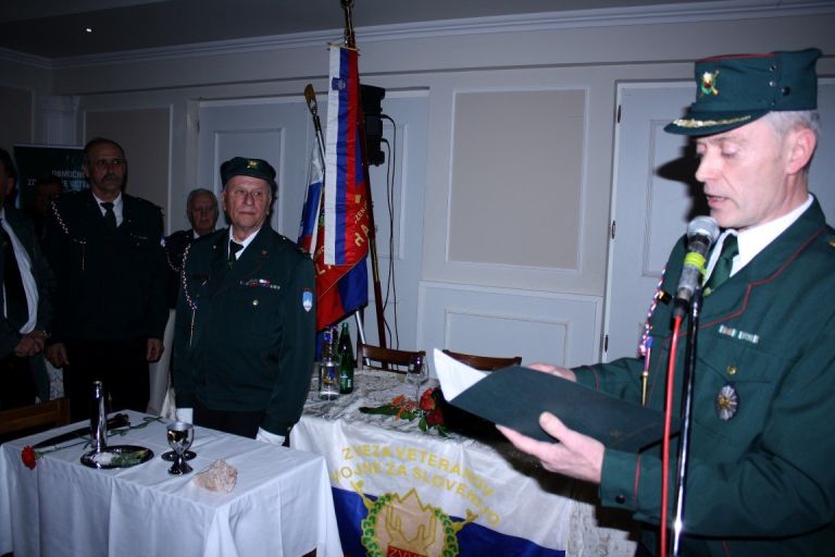 naslovo_000.jpg