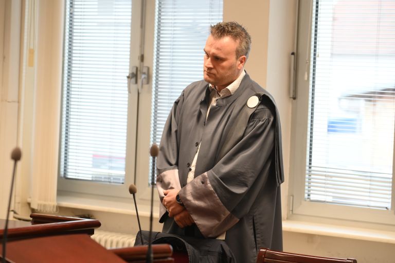 sojenje-v-zadevi-galex