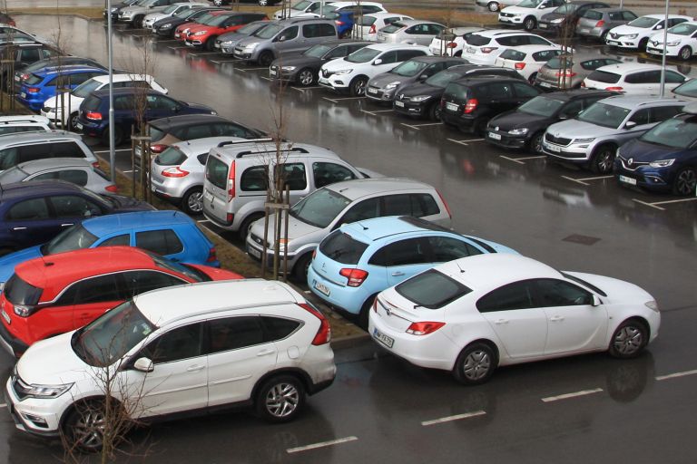 parkirisce.jpg