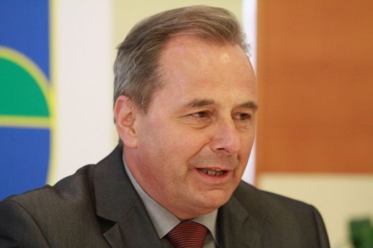 kastelic.jpg
