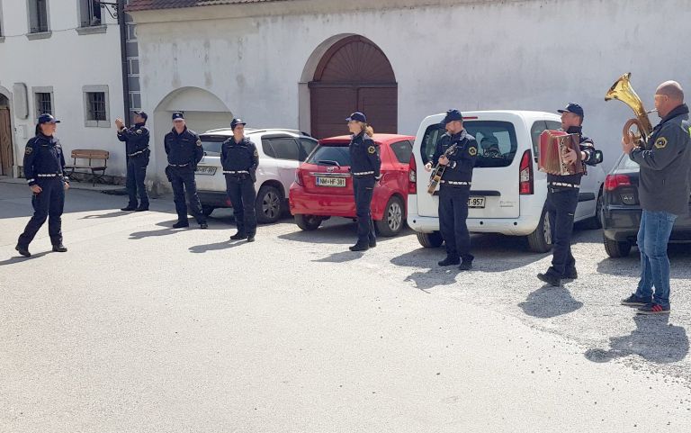 policija.jpg