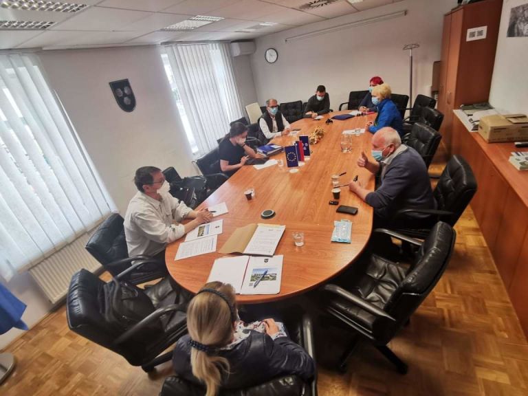 mirna___koordinacijski_sestanek_za_prijavno_na_razpis_za_energetsko_sanacijo_objektov_v_obcinsk...
