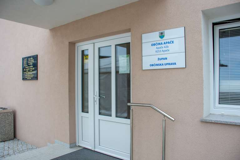 apače